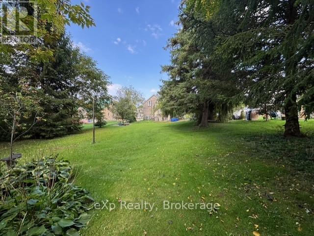 28 QUEEN STREET W - photo 4