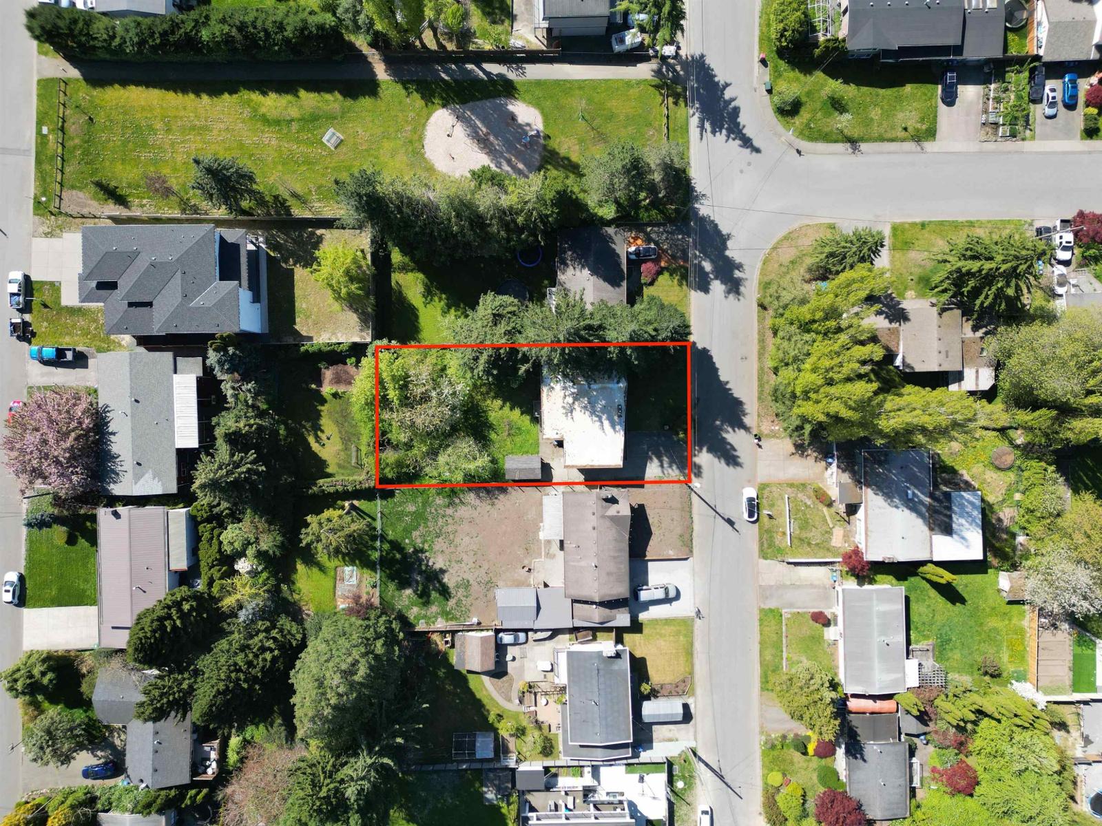 2710 MOORLAND STREET — photo 6