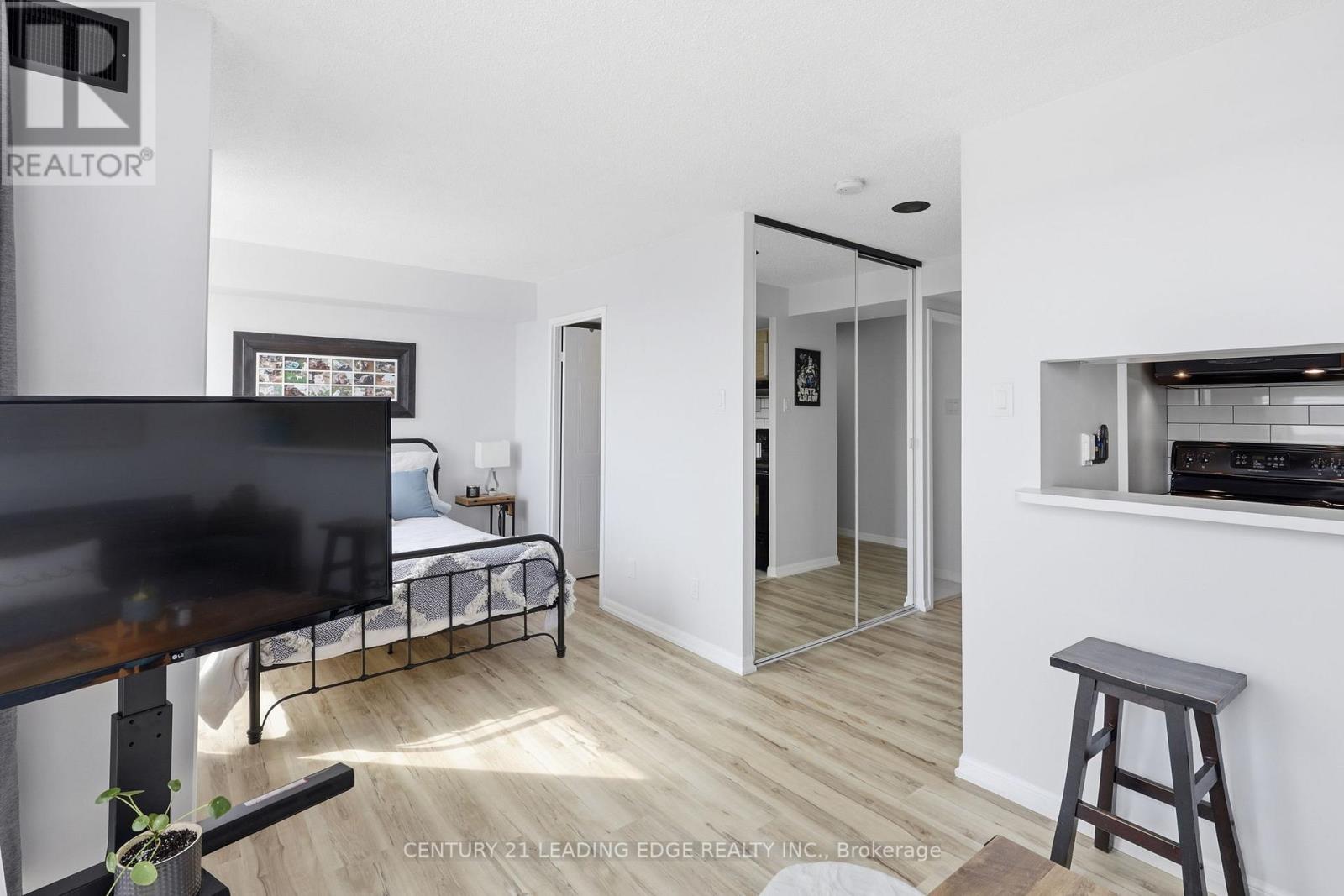 1102 - 75 ELLEN STREET - photo 4