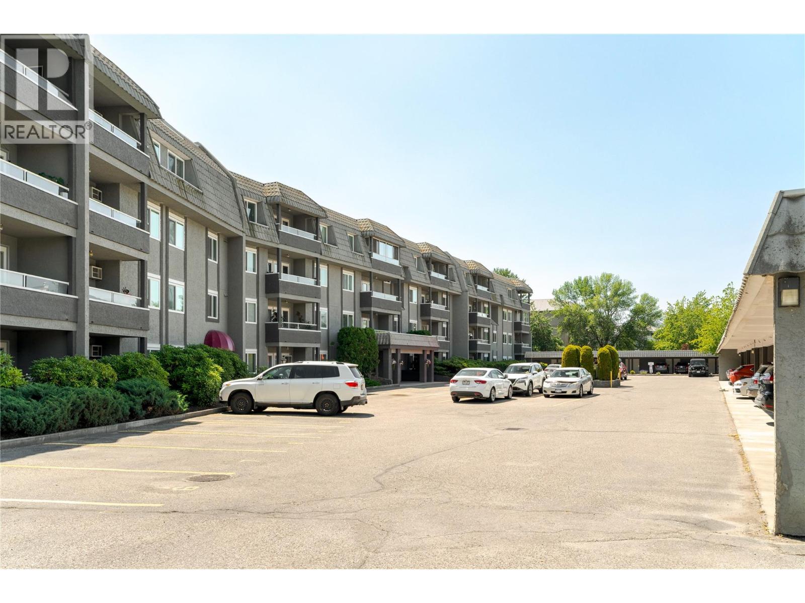 3175 De Montreuil Court Unit# 204, Kelowna