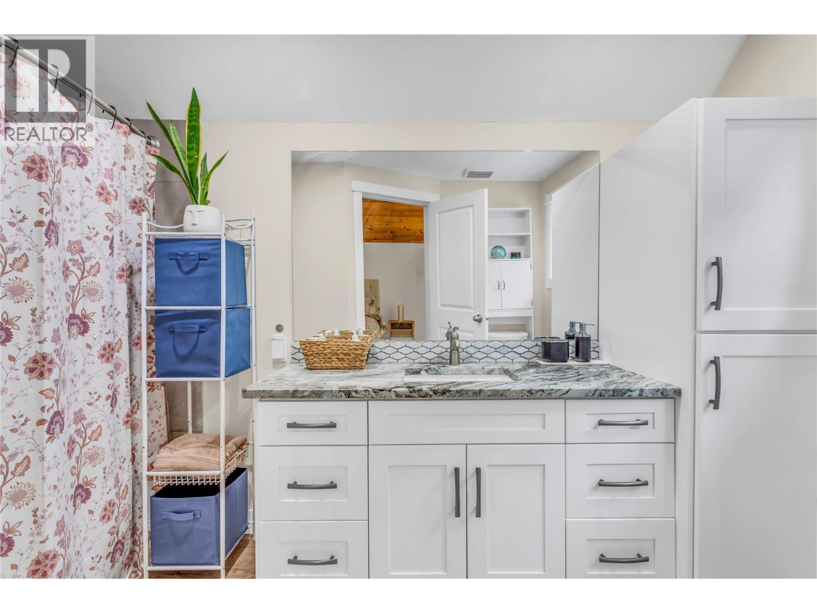 2621 Salmon River Road - 37