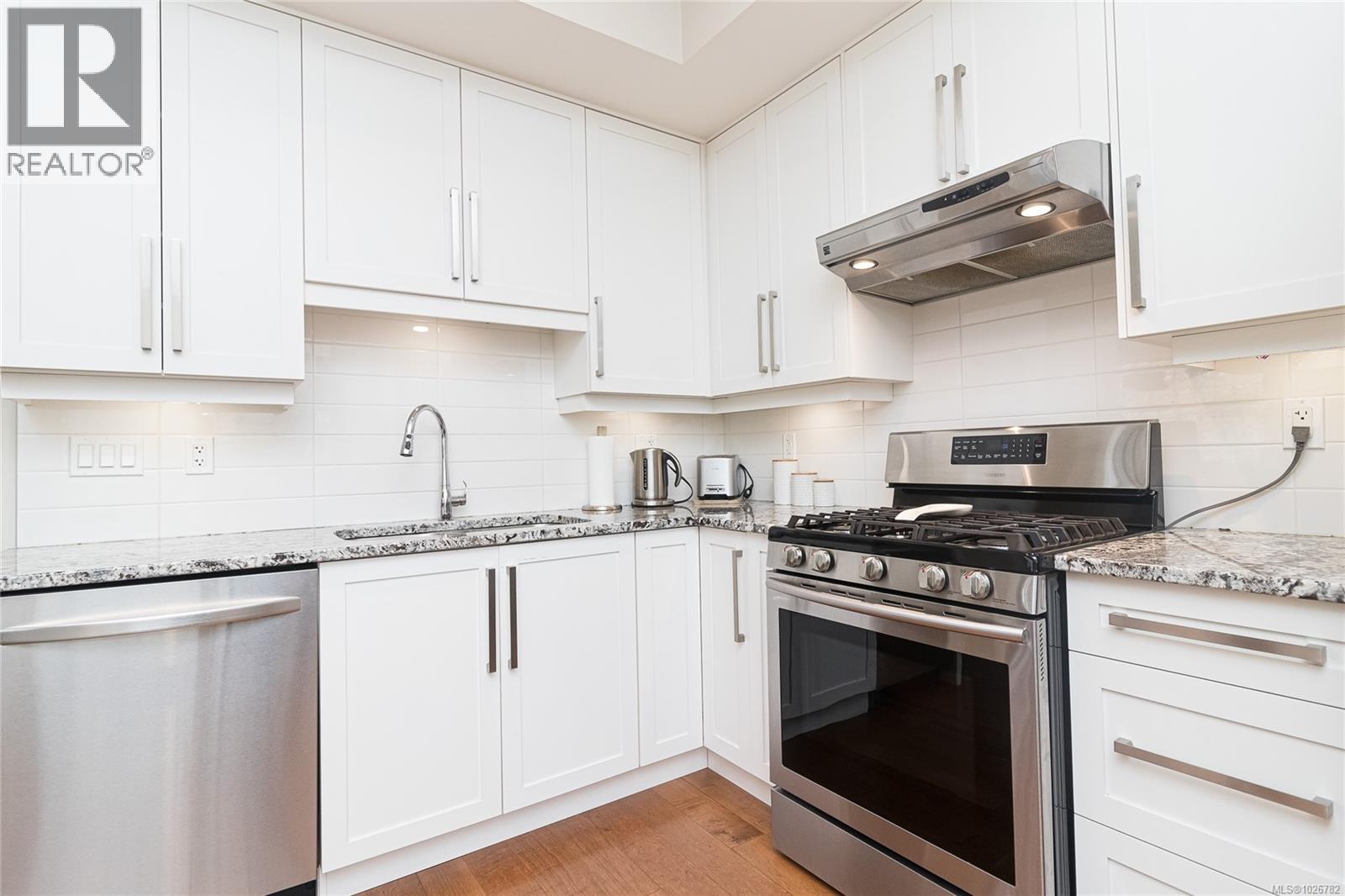 9710 Fifth St - 12