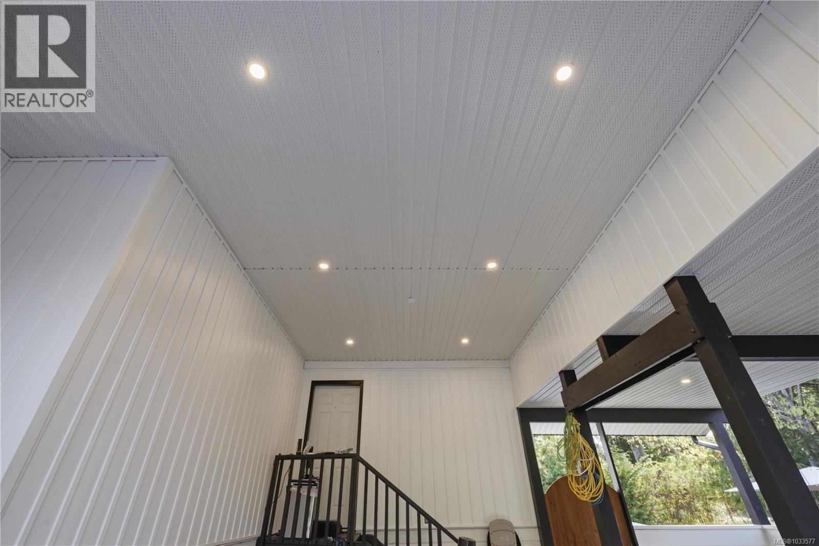 1025 Maple Lane Dr - 20