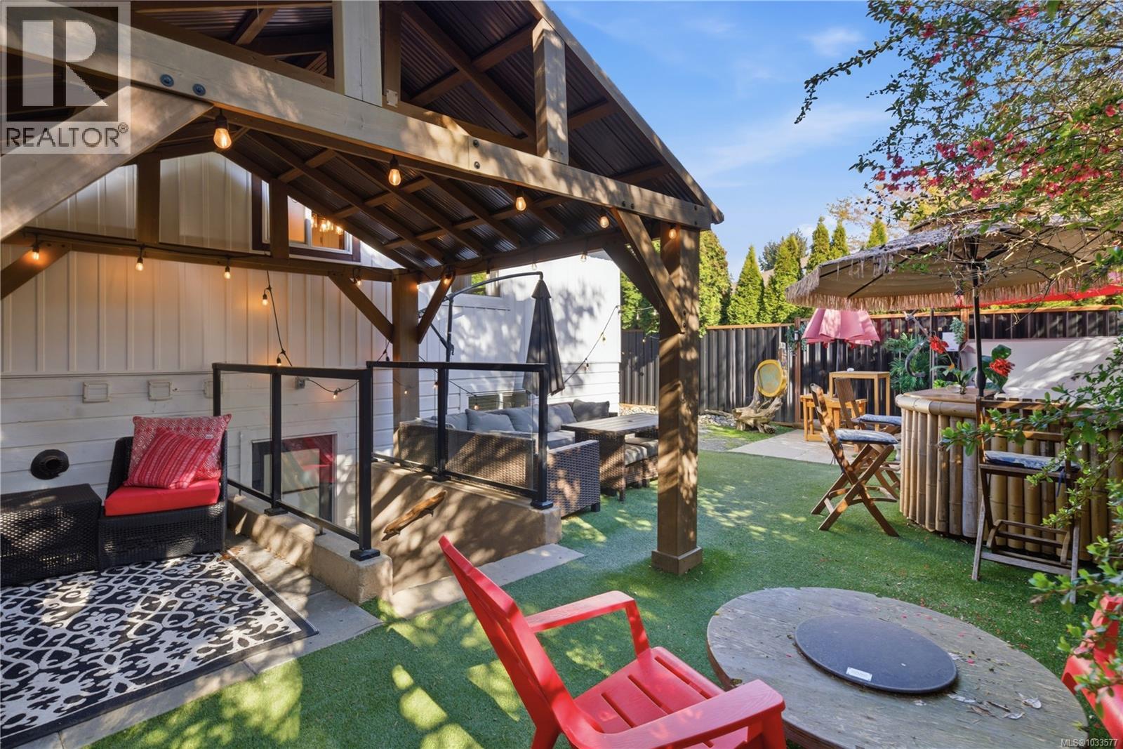 1025 Maple Lane Dr - 47