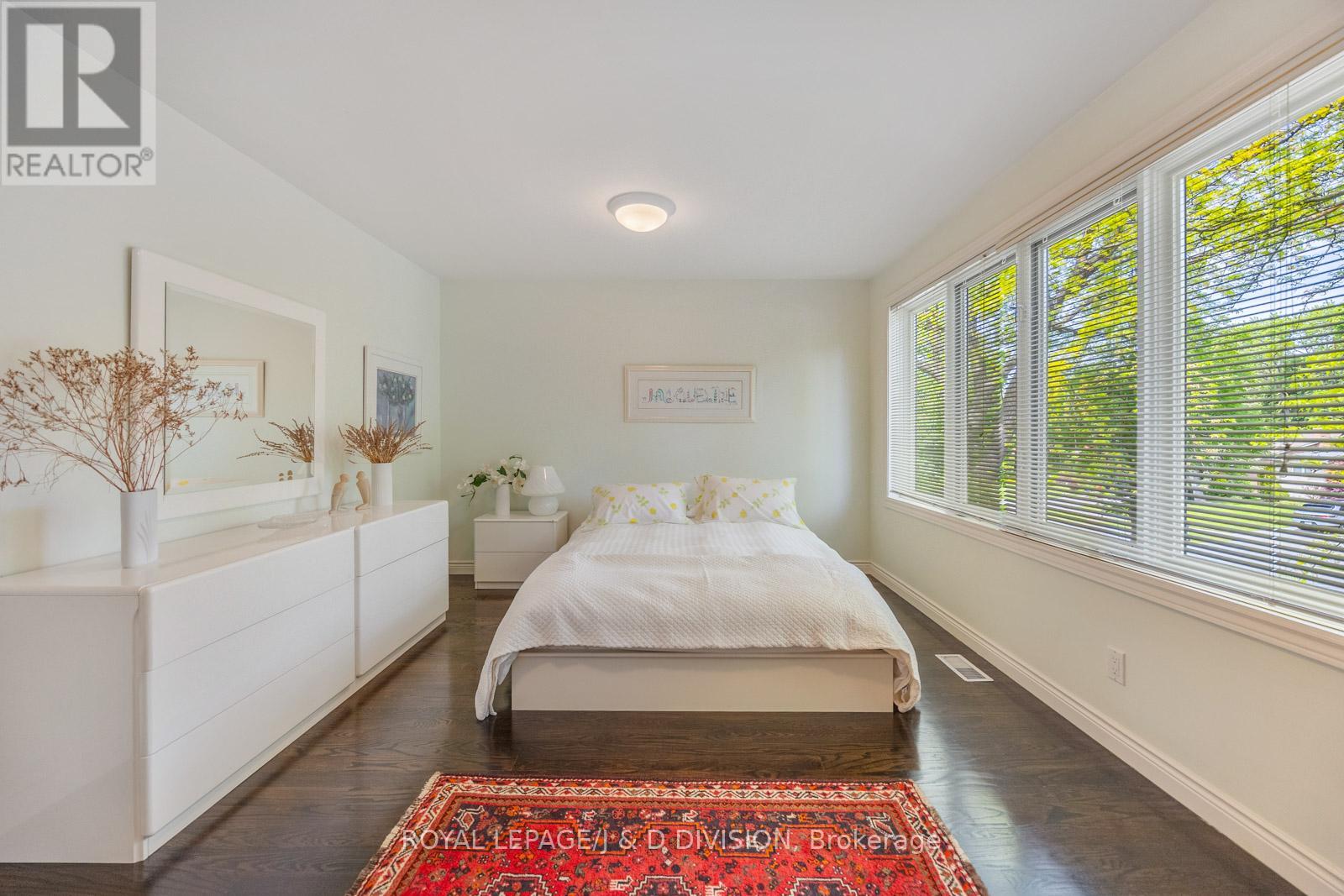 31 GEORGE HENRY BOULEVARD - 30