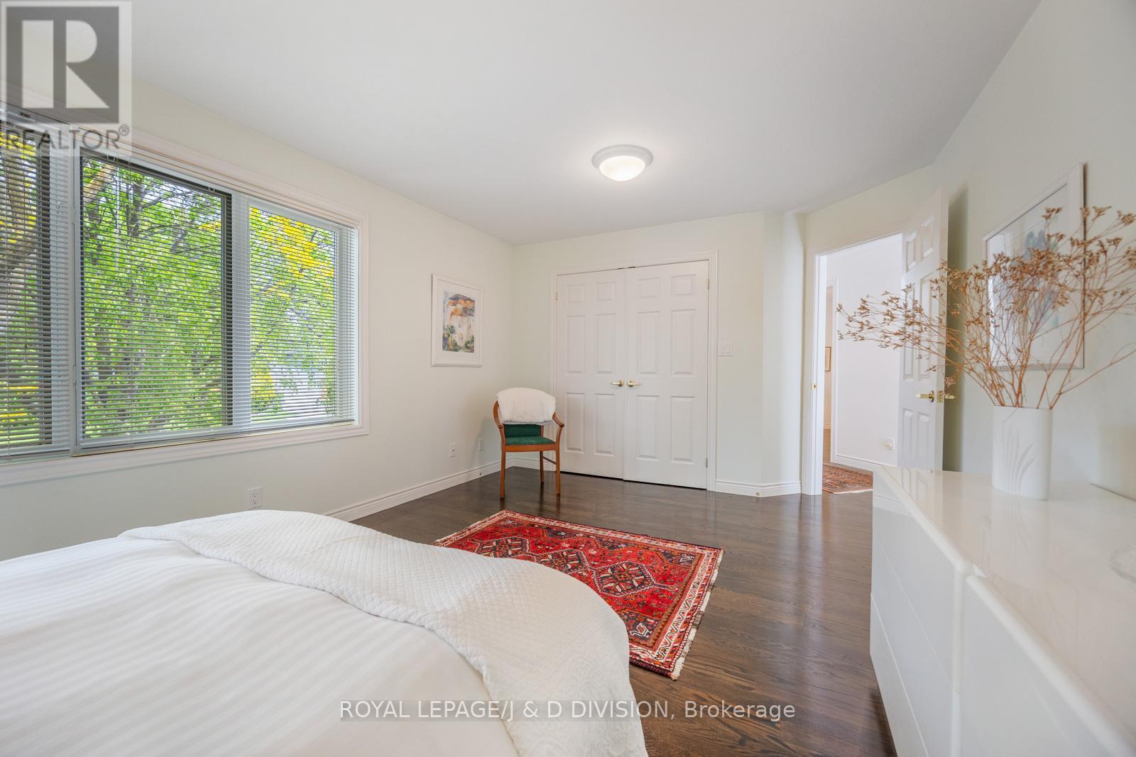 31 GEORGE HENRY BOULEVARD - 31