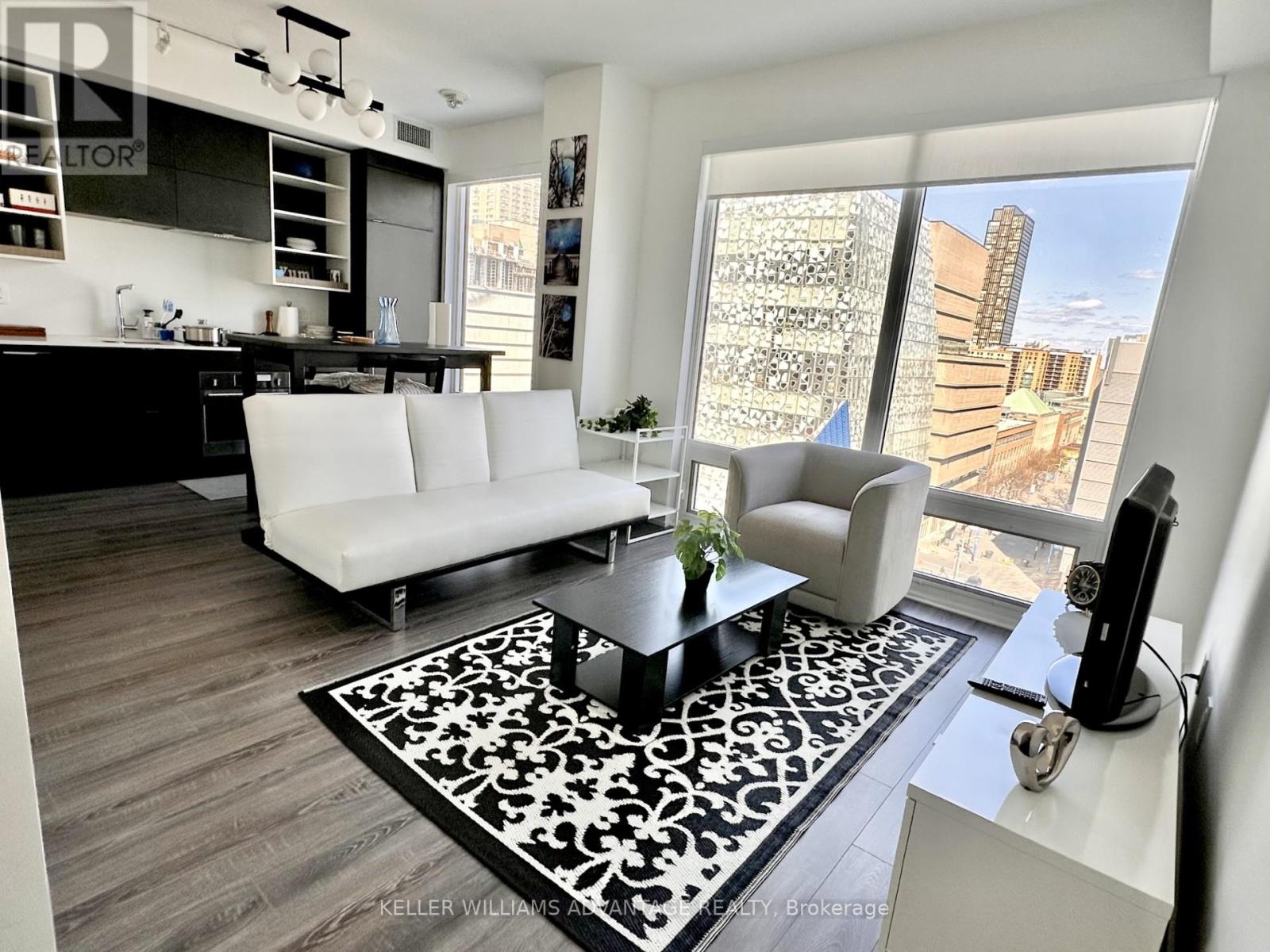 Listing photo of 802 - 20 EDWARD STREET