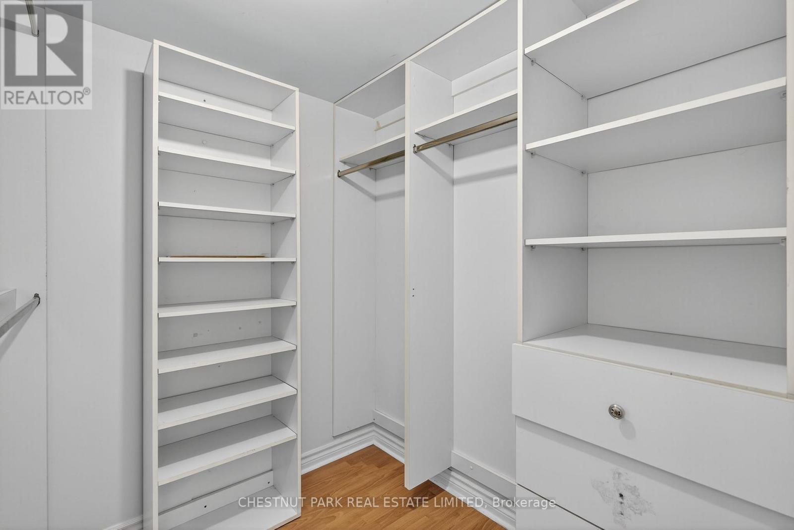 #703 3840 BATHURST STREET - 5