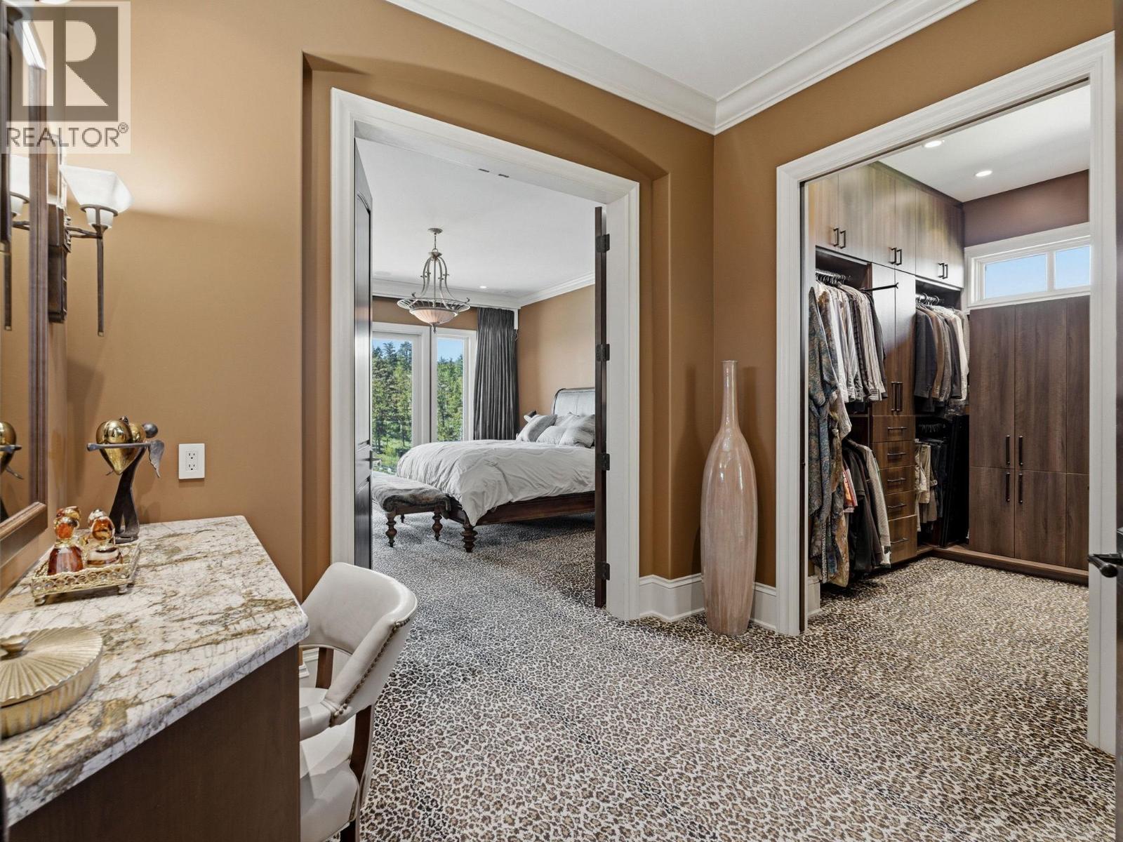  706 Highpointe Court, Kelowna