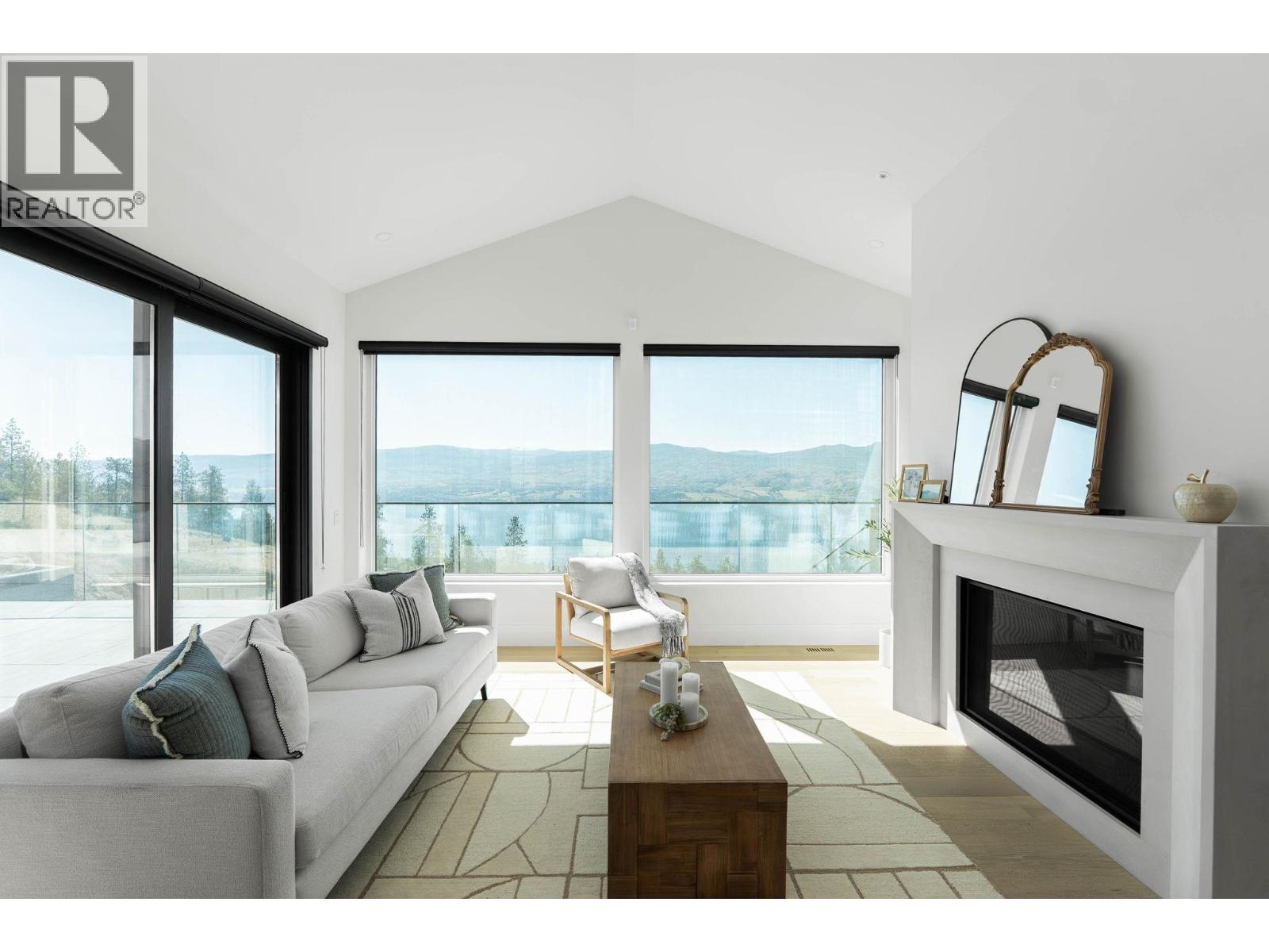  1327 Vineyard Drive, West Kelowna