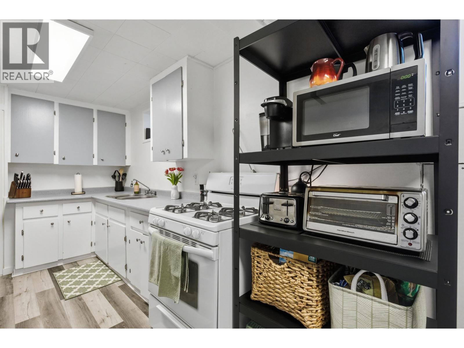 548 PINCHBECK STREET - 16