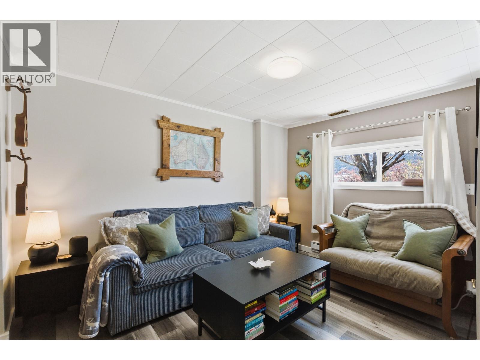 548 PINCHBECK STREET - 19