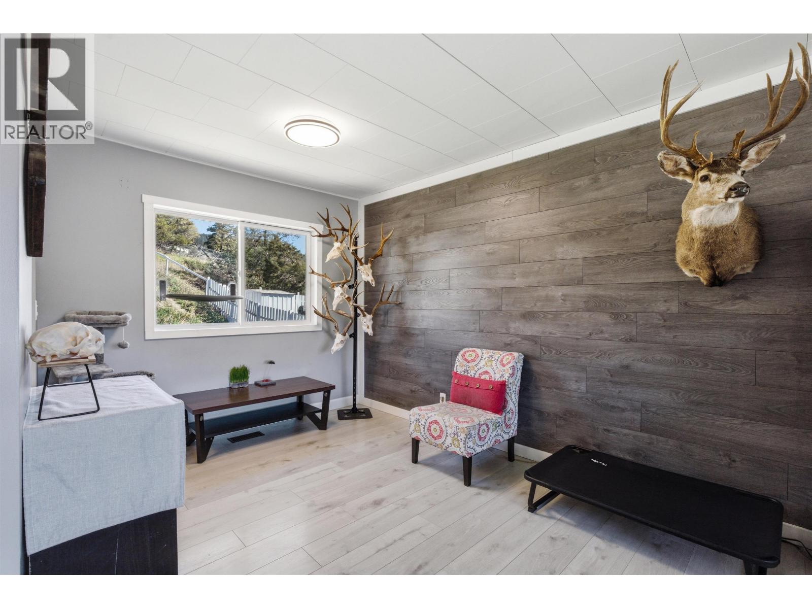 548 PINCHBECK STREET - 8