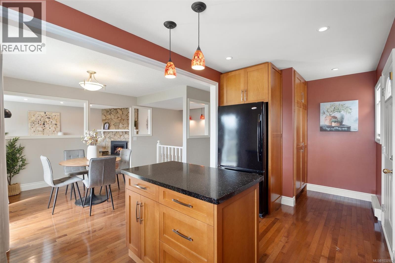  1690 Tampico Place, Saanich