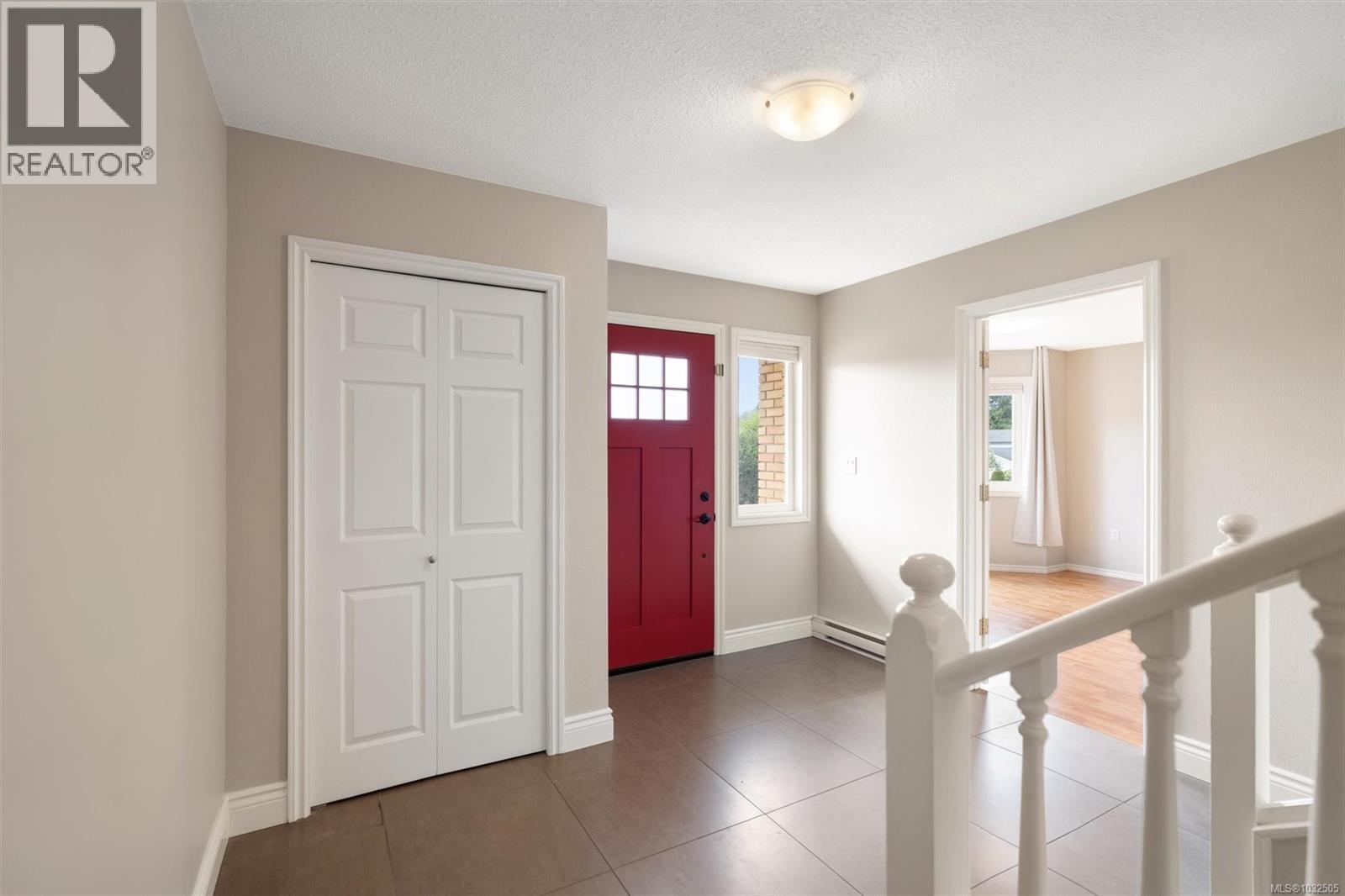  1690 Tampico Place, Saanich