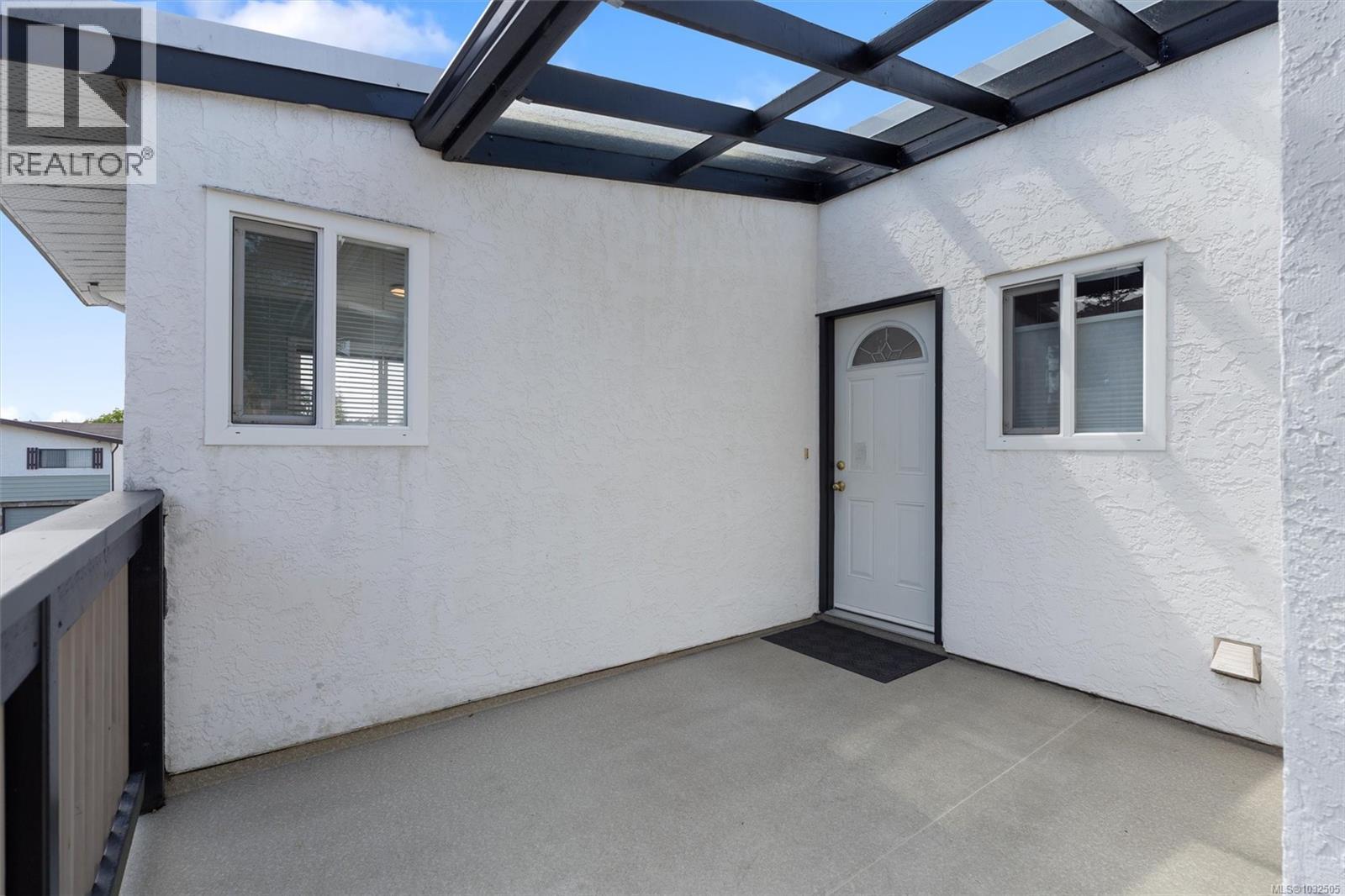  1690 Tampico Place, Saanich