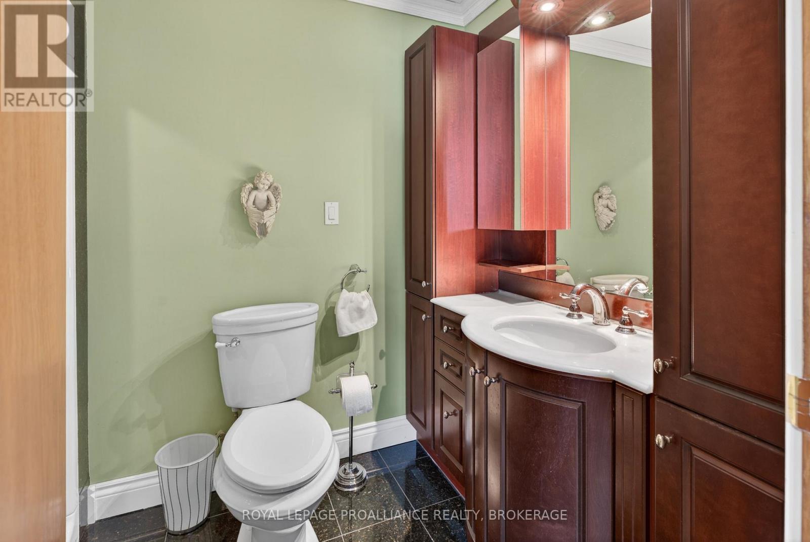 3037 HILLTOP LANE - 31
