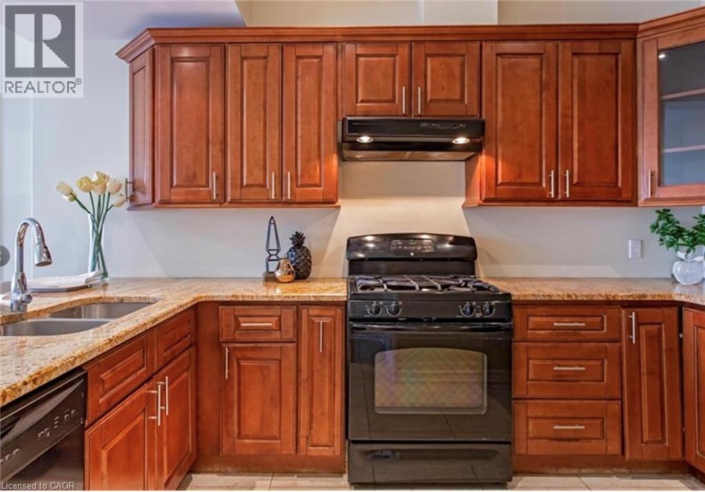 130 WELLINGTON Street N Unit# 201, Hamilton, Ontario, L8R1N3 — Photo 3