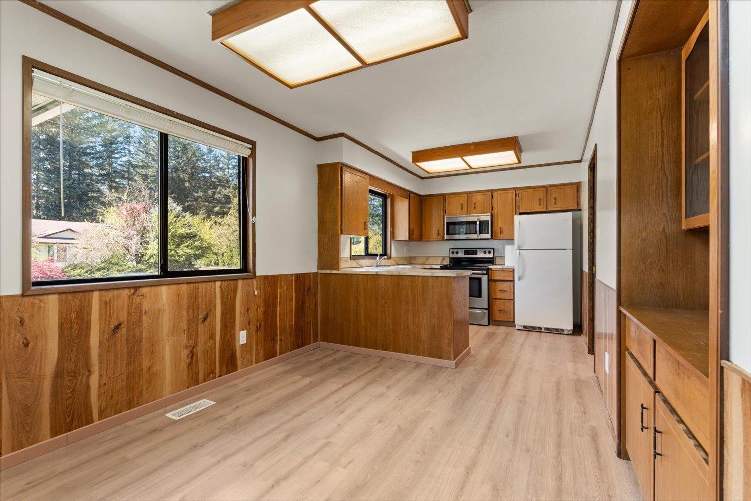 20984 RIVERVIEW DRIVE, Hope, Hope