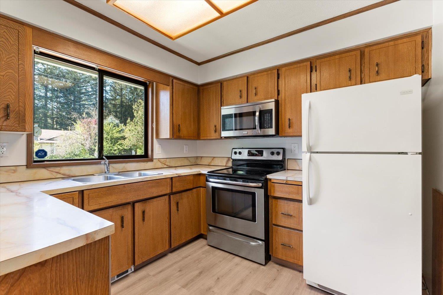 20984 RIVERVIEW DRIVE, Hope, Hope