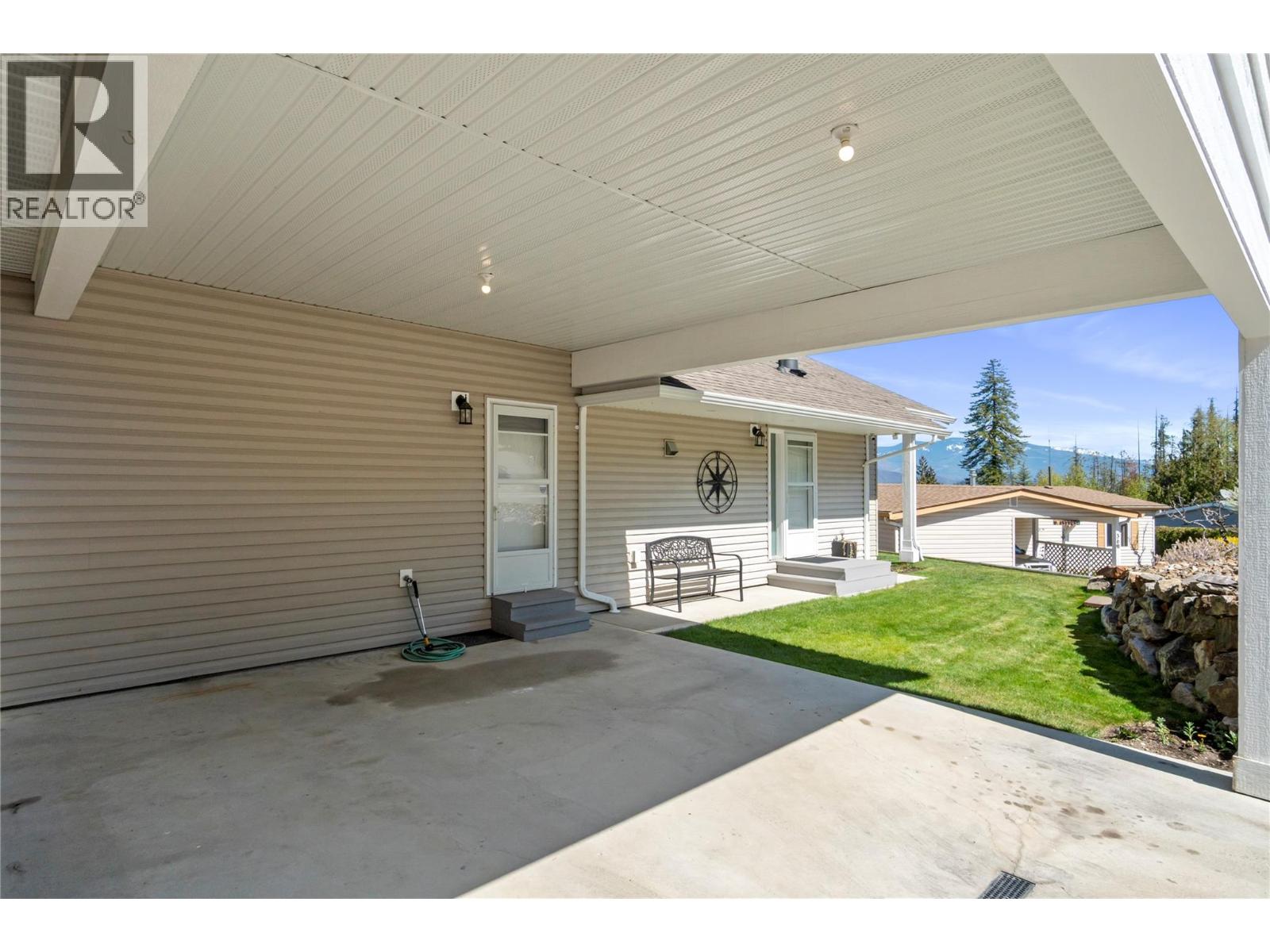 #35 1510 Trans Canada Highway - 35