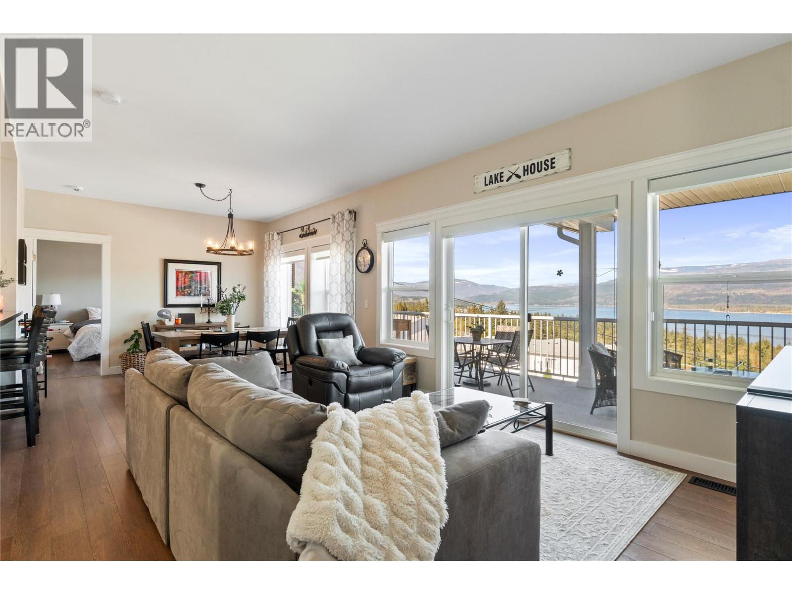 #35 1510 Trans Canada Highway - 11