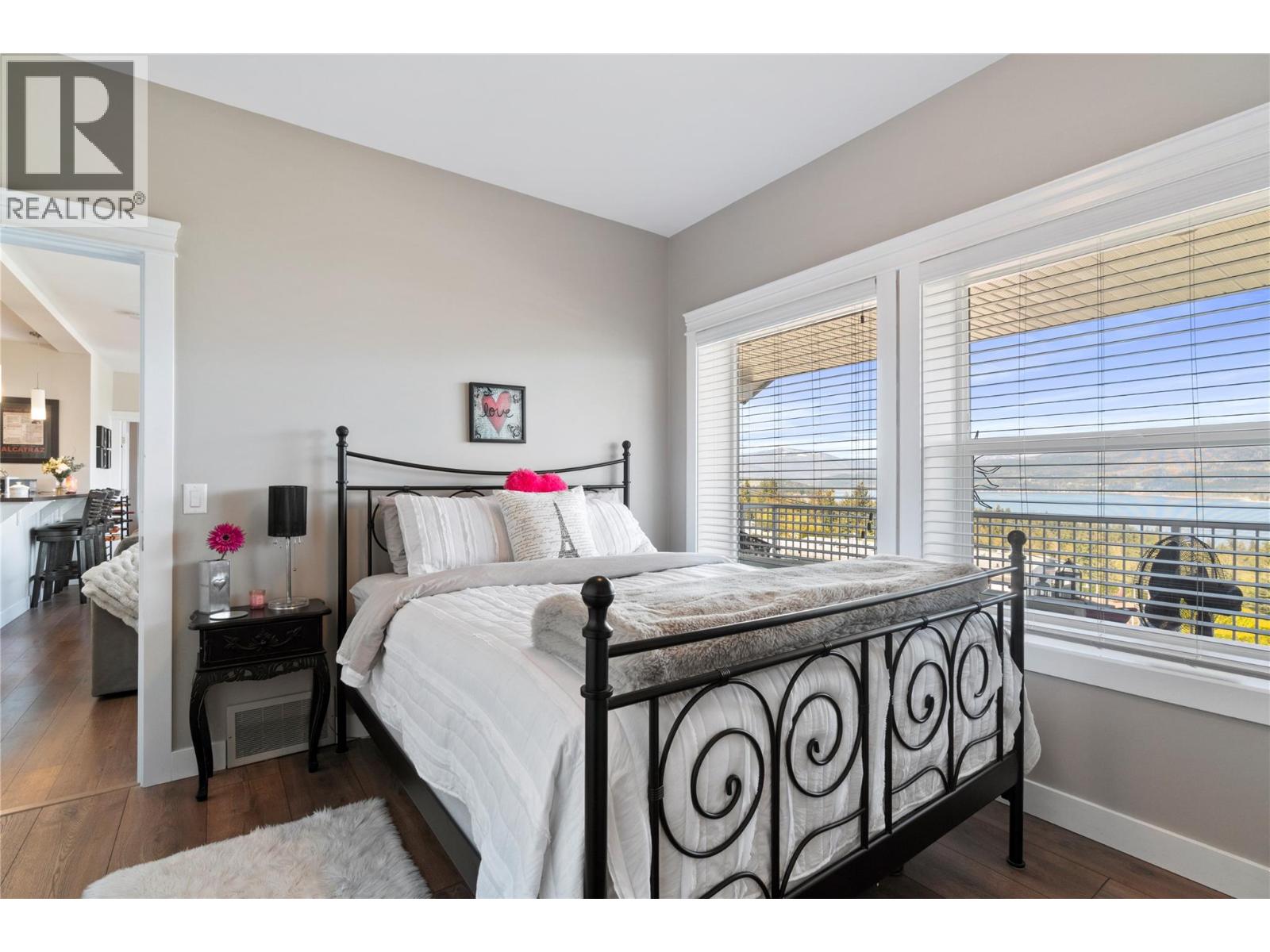 #35 1510 Trans Canada Highway - 26