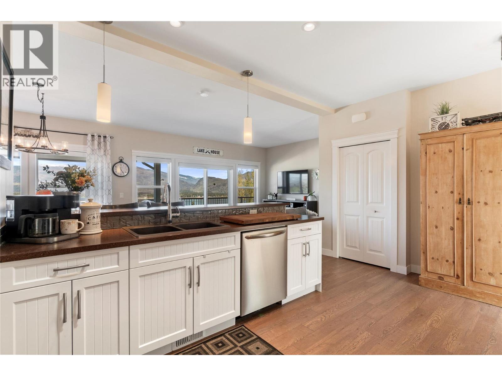 #35 1510 Trans Canada Highway - 8