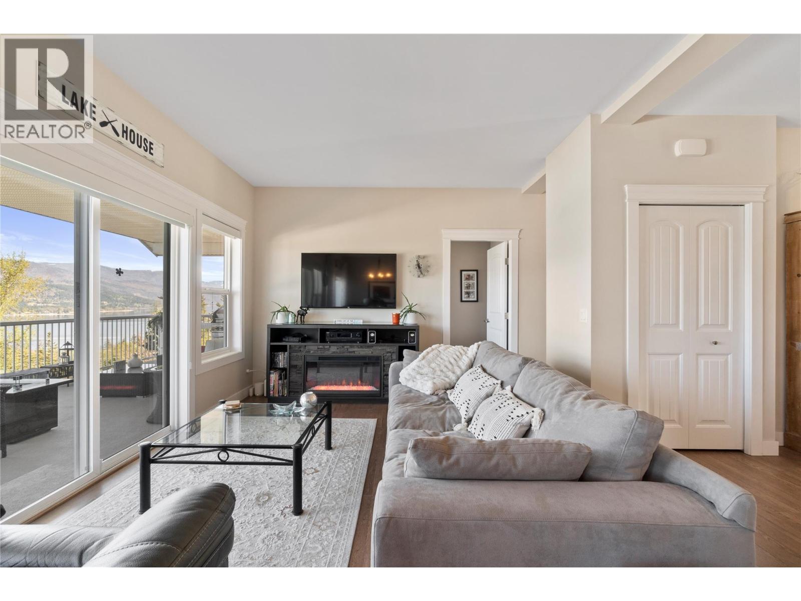 #35 1510 Trans Canada Highway - 14