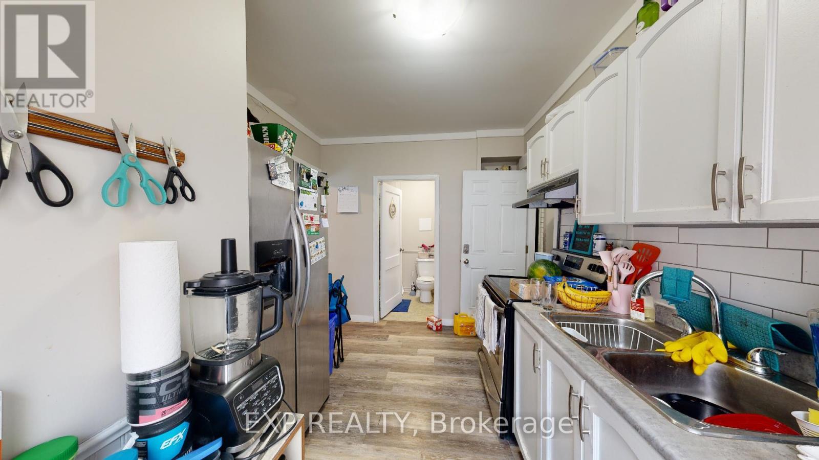 553 QUEBEC STREET — photo 10