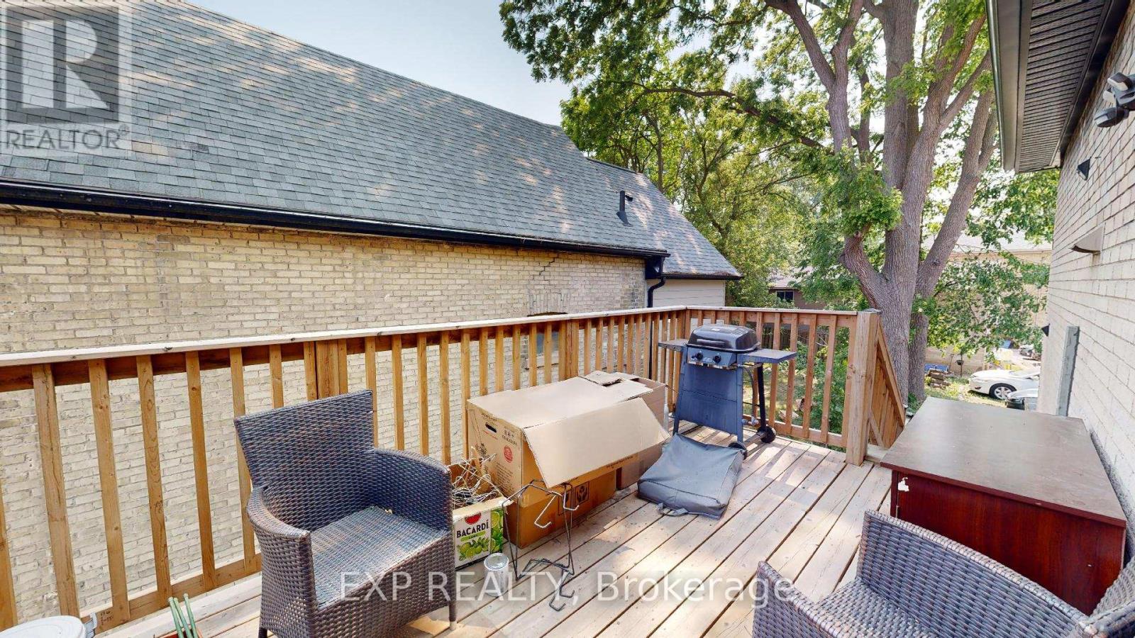 553 QUEBEC STREET — photo 22