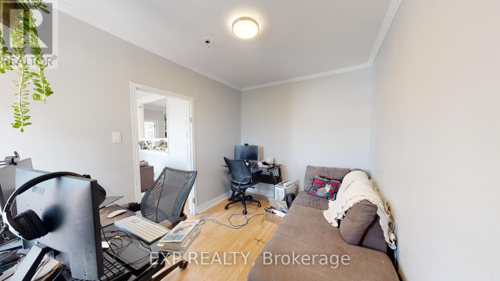 553 QUEBEC STREET — photo 38
