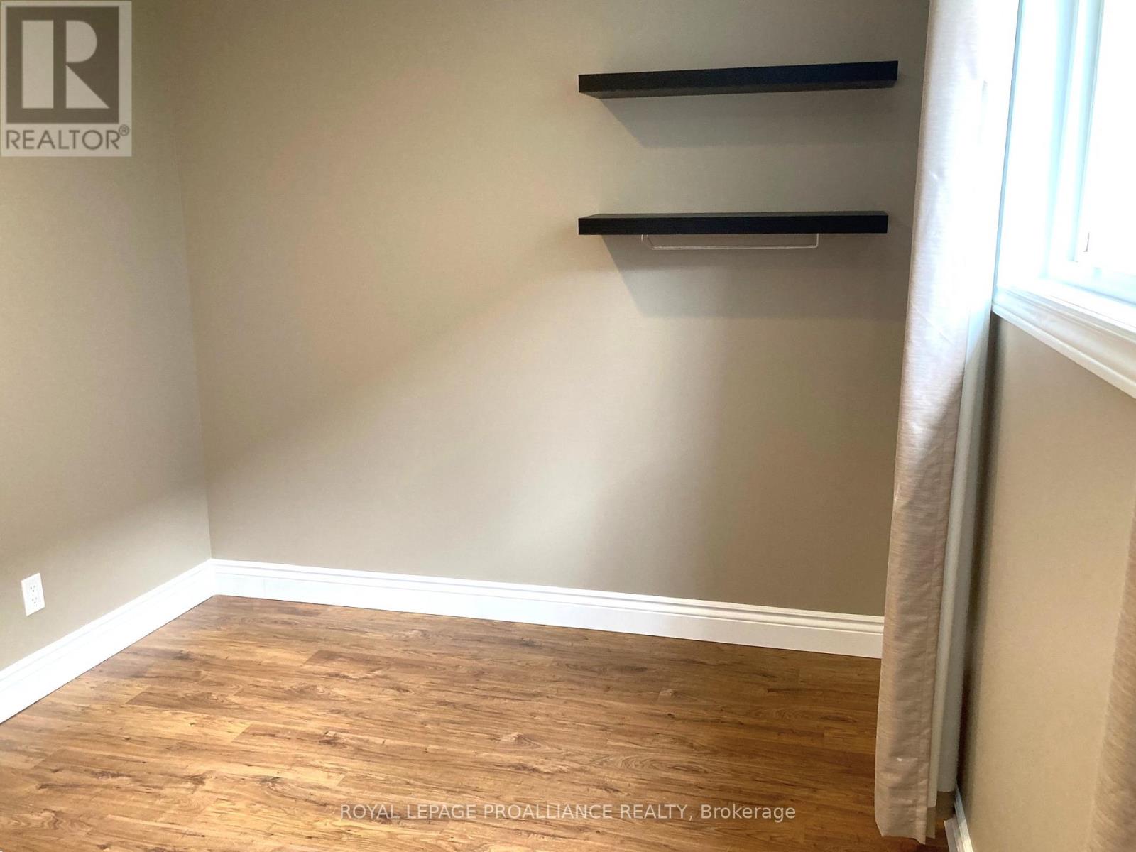 24 FREEDOM CRESCENT - 24