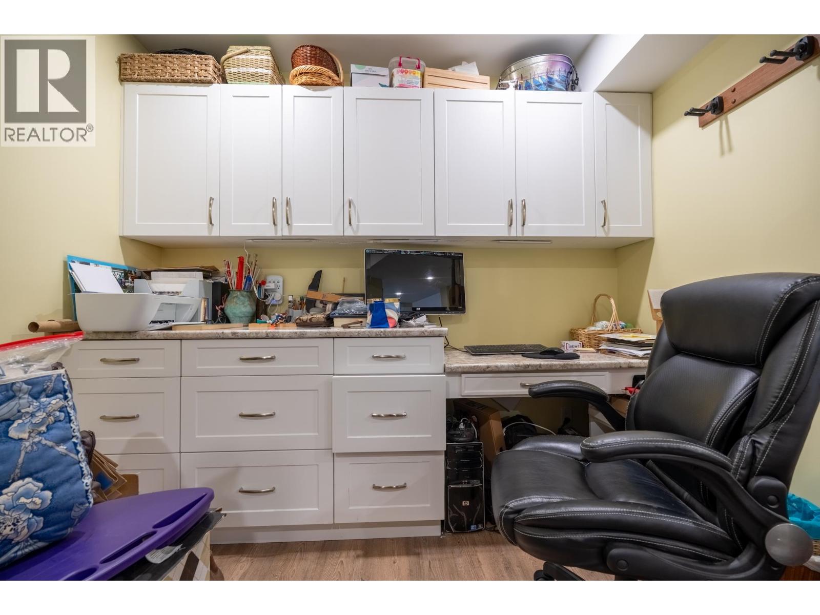 Kitchen of 2077 SOMMERVILLE ROAD · Prince George, BC