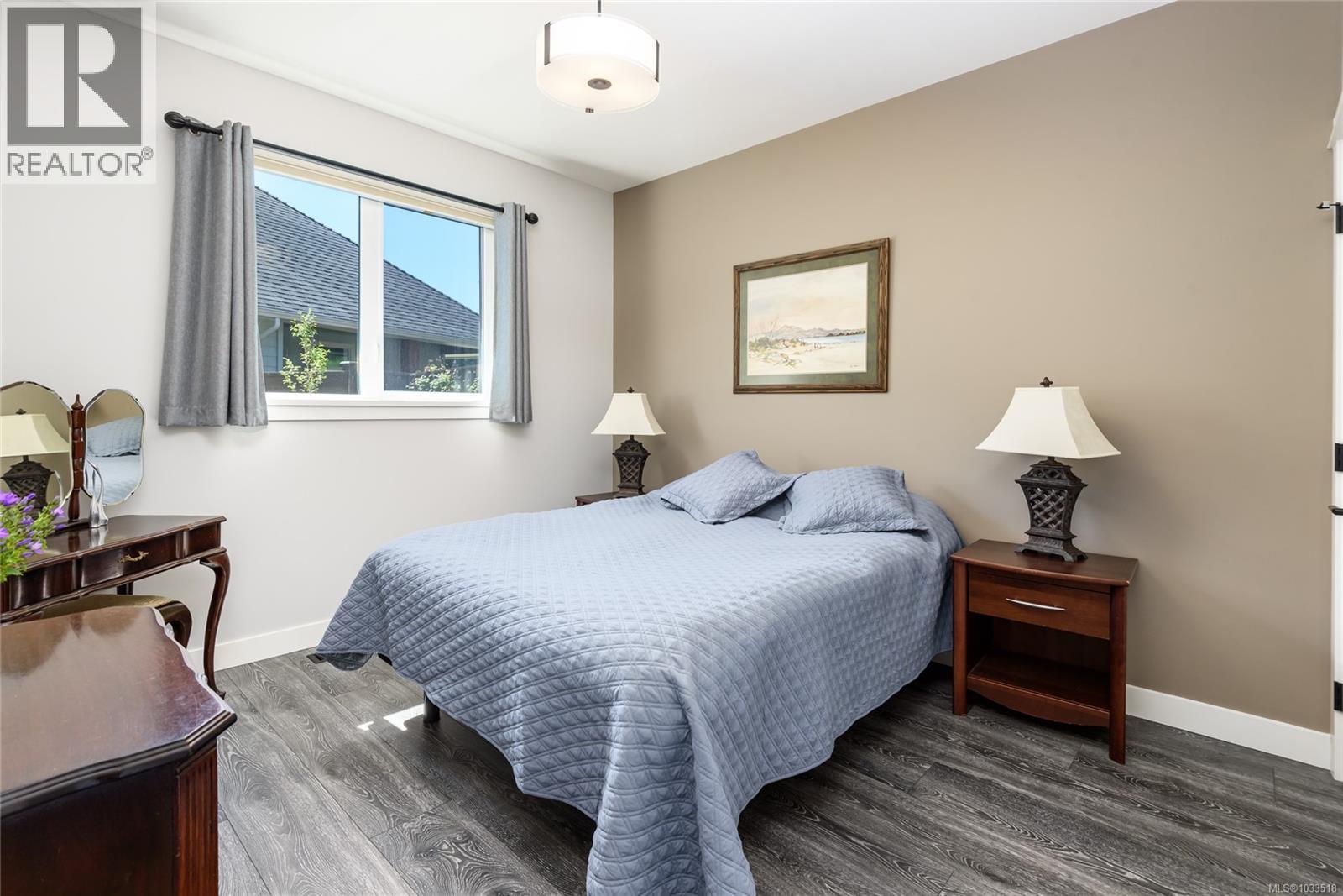 3310 Tyler Pl - 23