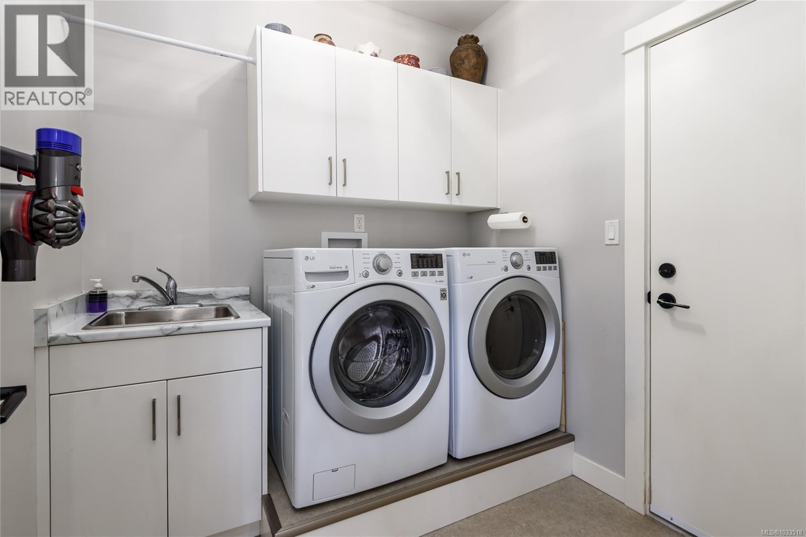 3310 Tyler Pl - 25