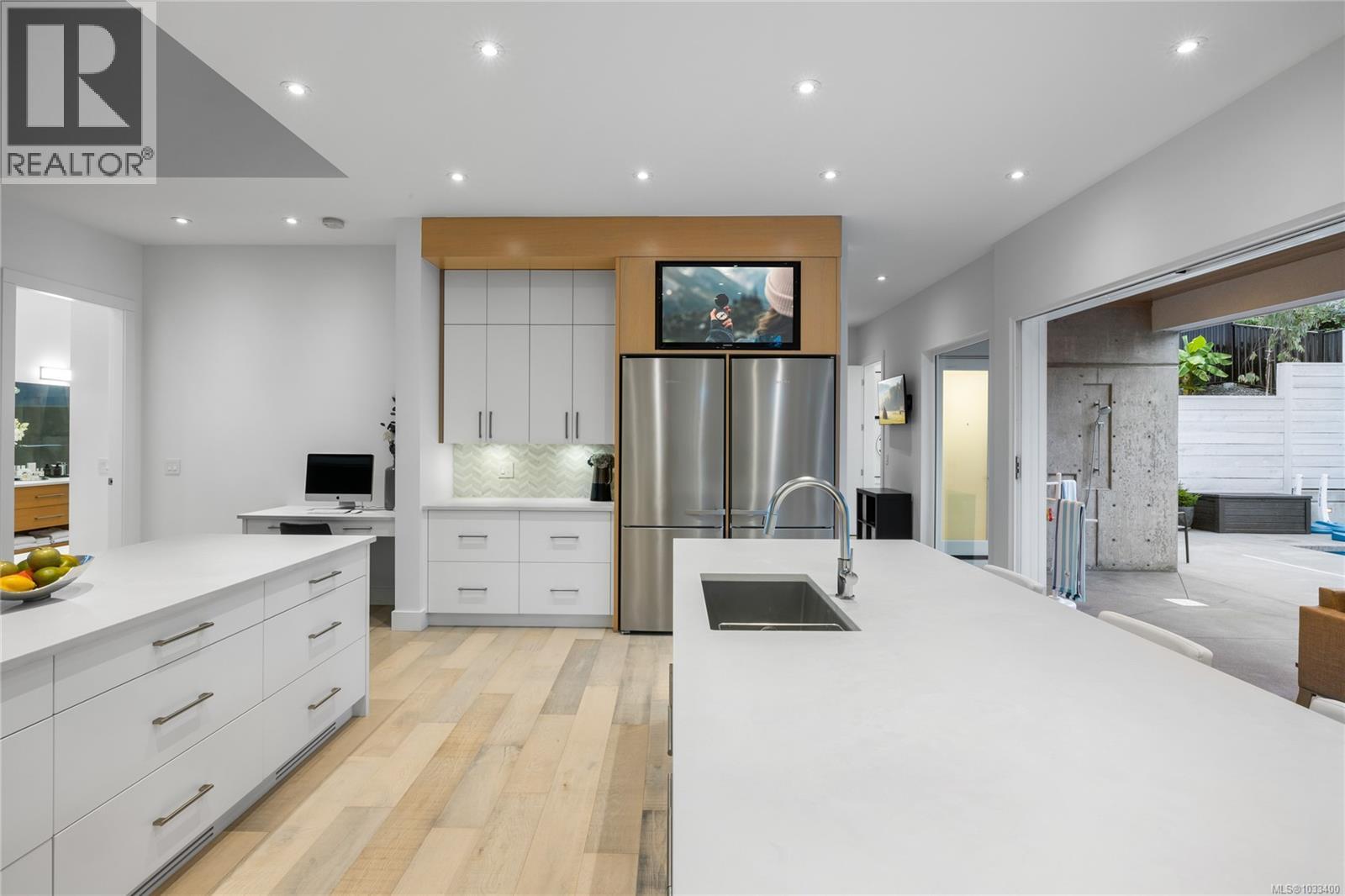 156 Golden Oaks Cres - 30