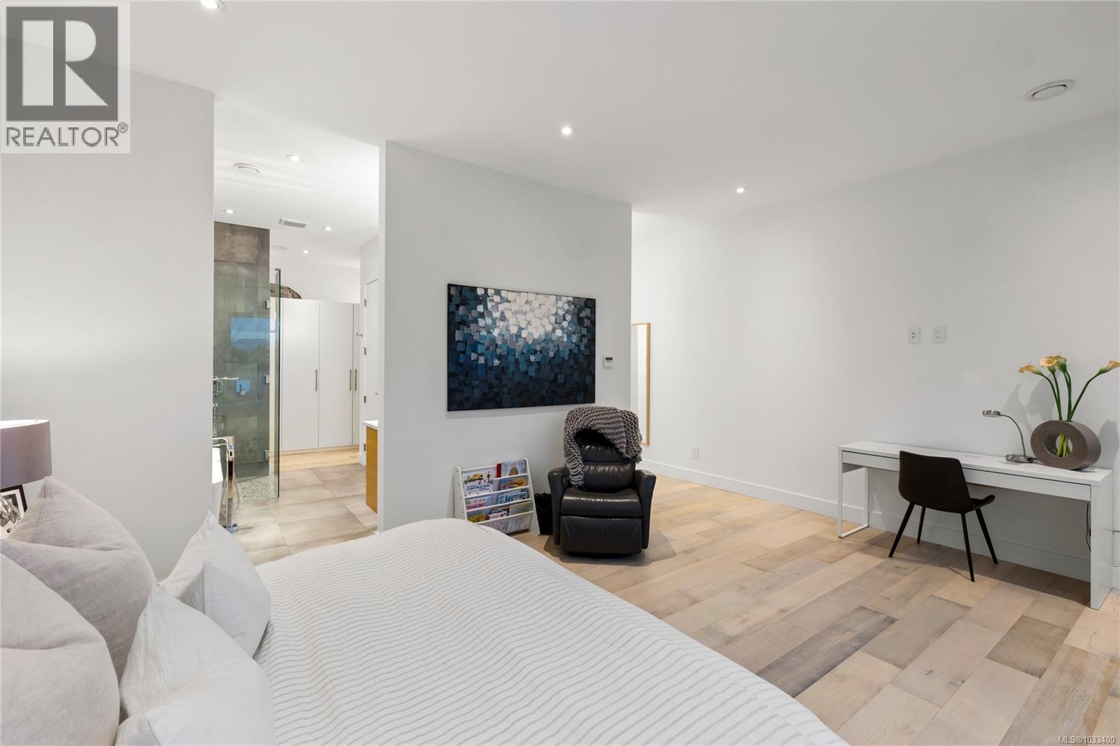 156 Golden Oaks Cres - 48