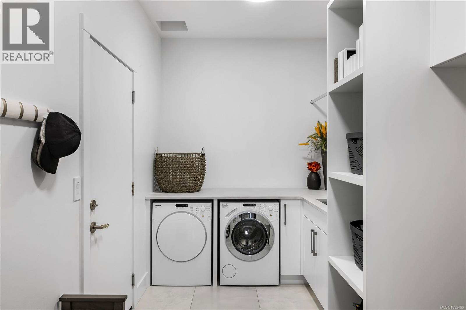 156 Golden Oaks Cres - 53