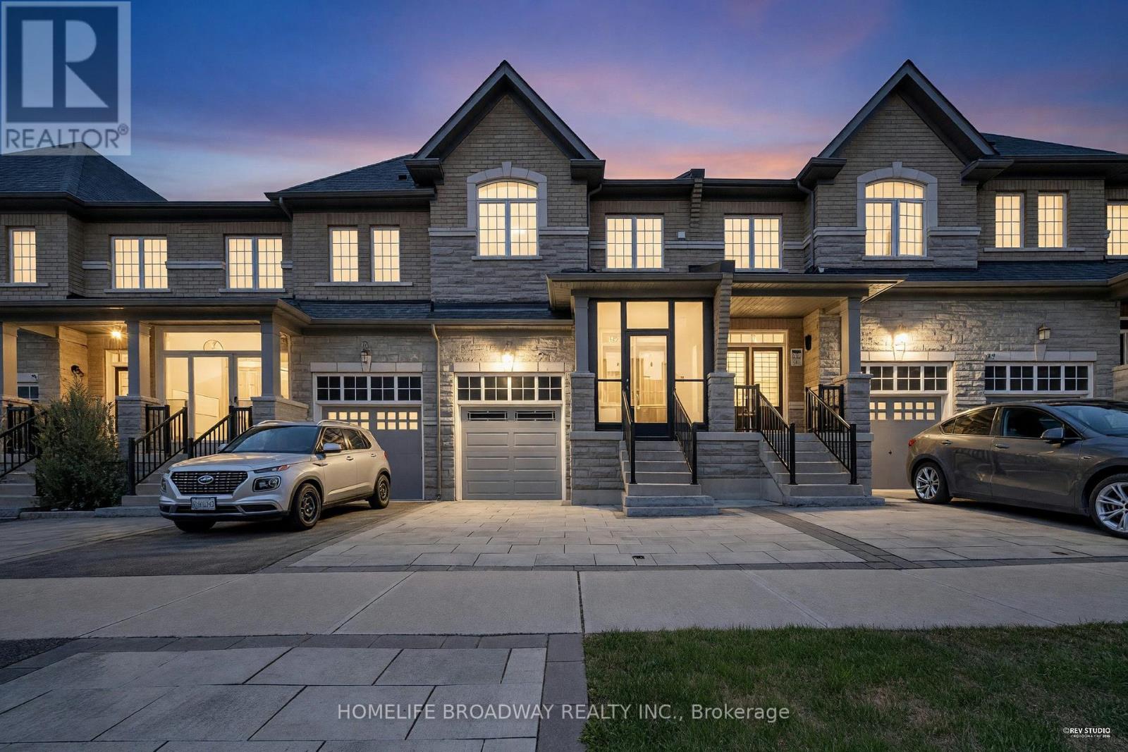 28 PAPER MILLS CRESCENT - 2