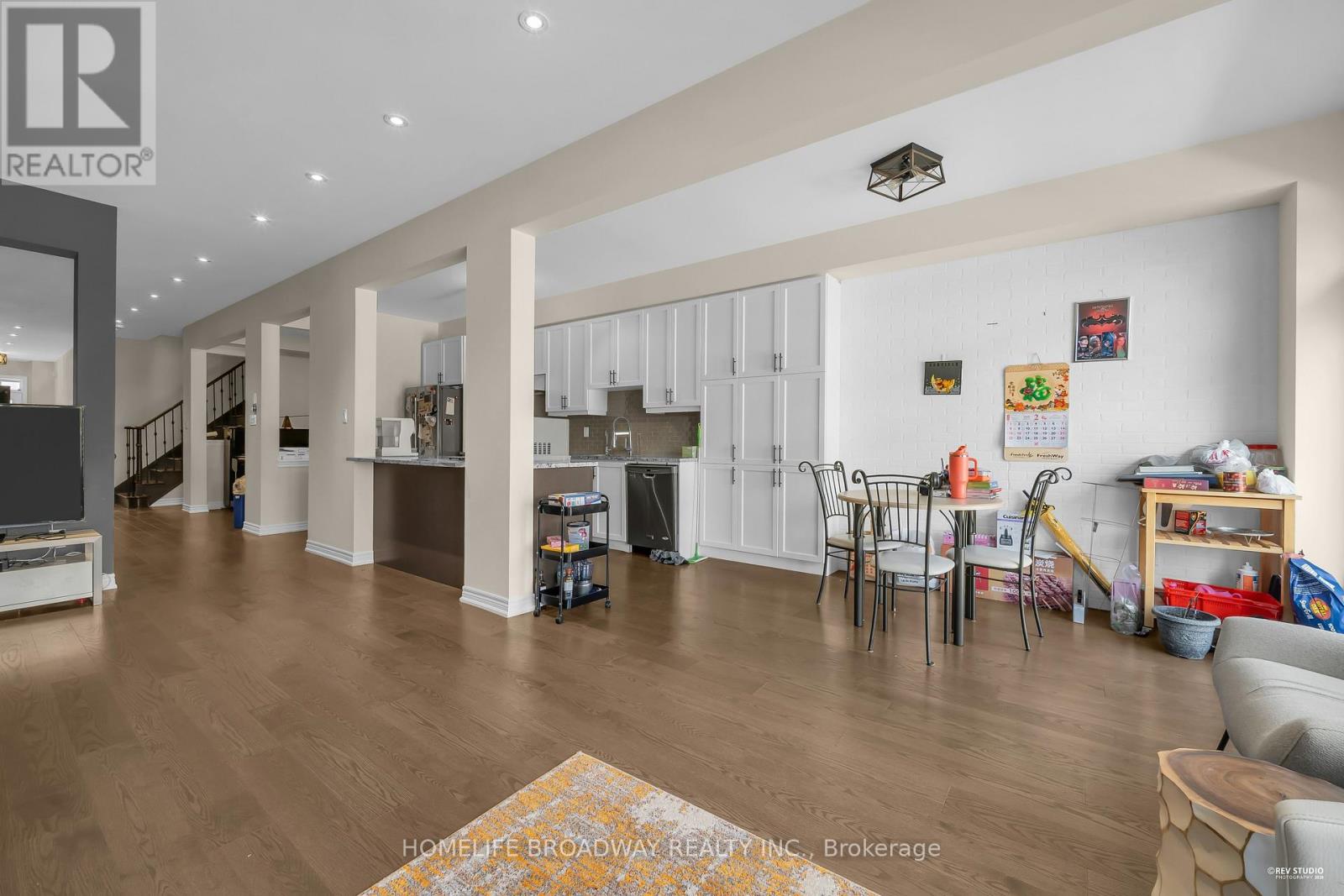 28 PAPER MILLS CRESCENT - 12