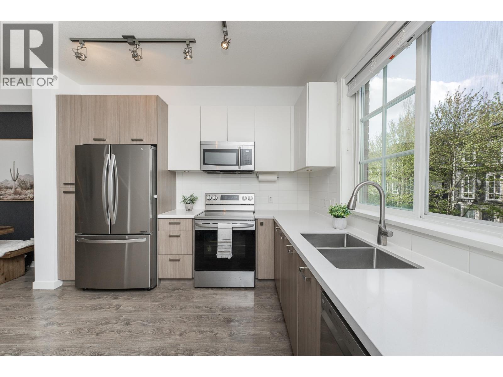 51 2423 AVON PLACE, Port Coquitlam