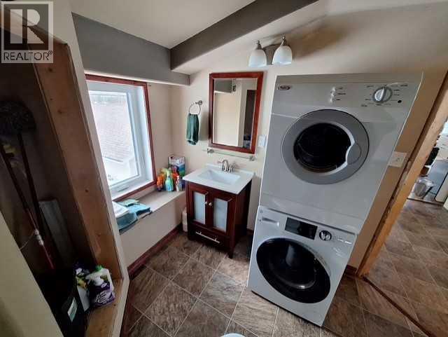 221007 TWP 851A - 34