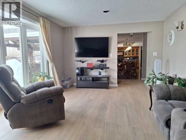 221007 TWP 851A - 18