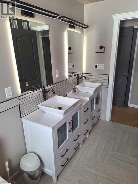 221007 TWP 851A - 25
