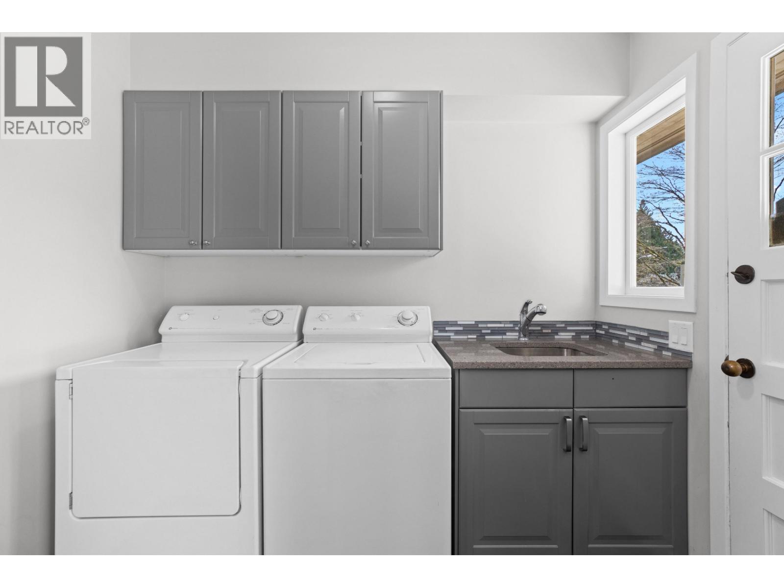 6297 MACKENZIE STREET, Vancouver