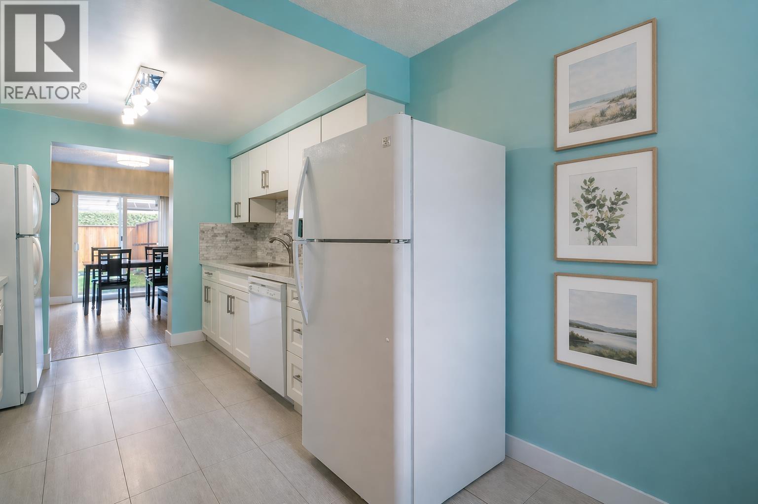 #8-7300 LEDWAY Road, Richmond