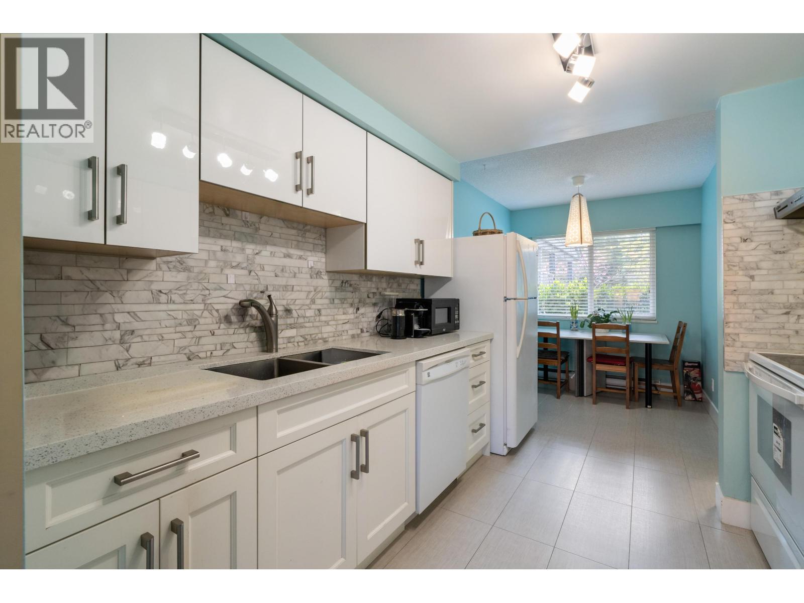 #8-7300 LEDWAY Road, Richmond