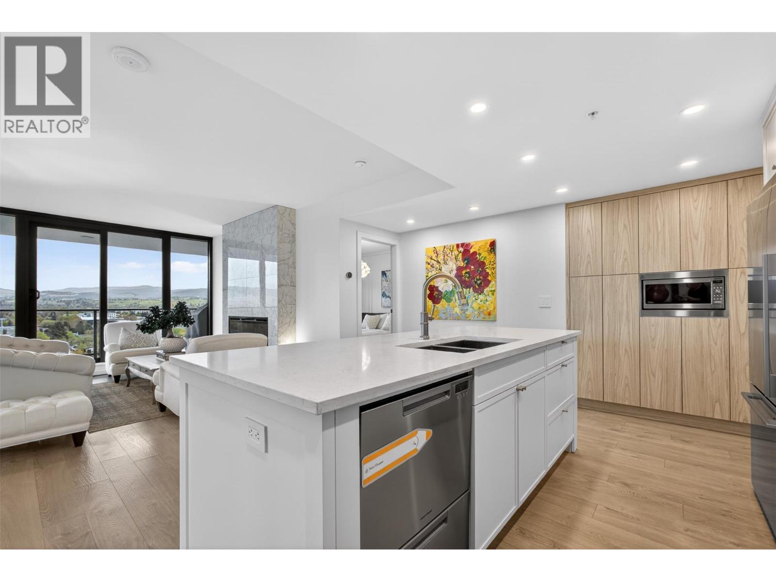 #1101 485 Groves Avenue - 4