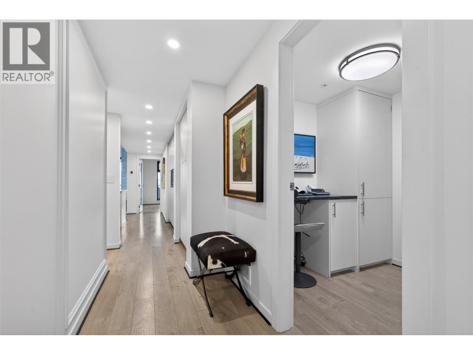 #1101 485 Groves Avenue - 32